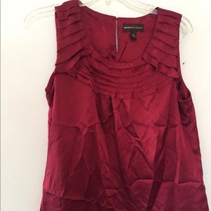 Dana Buchman red satin top